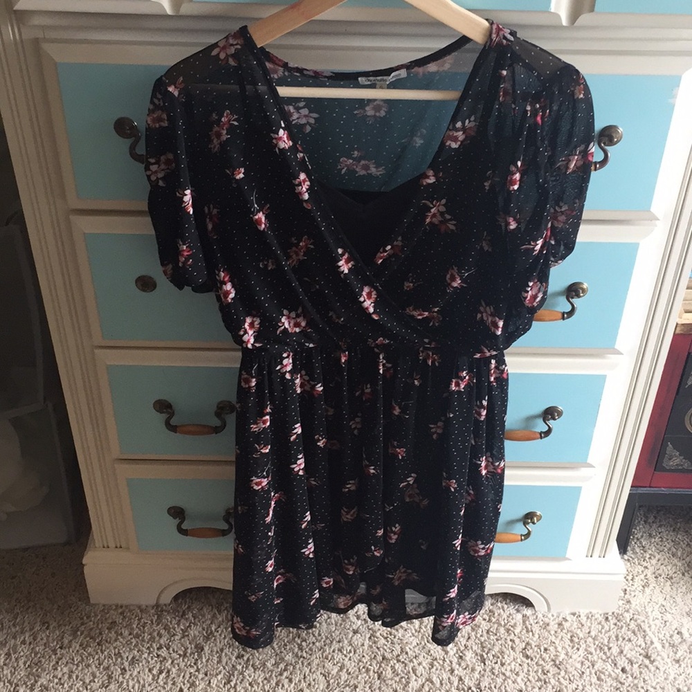 *SOLD* Black floral polka dot dress